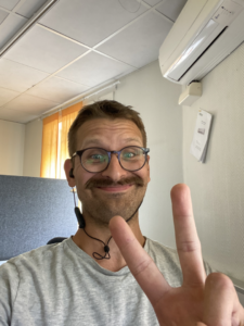 Praktikanten Pawel som är geograf